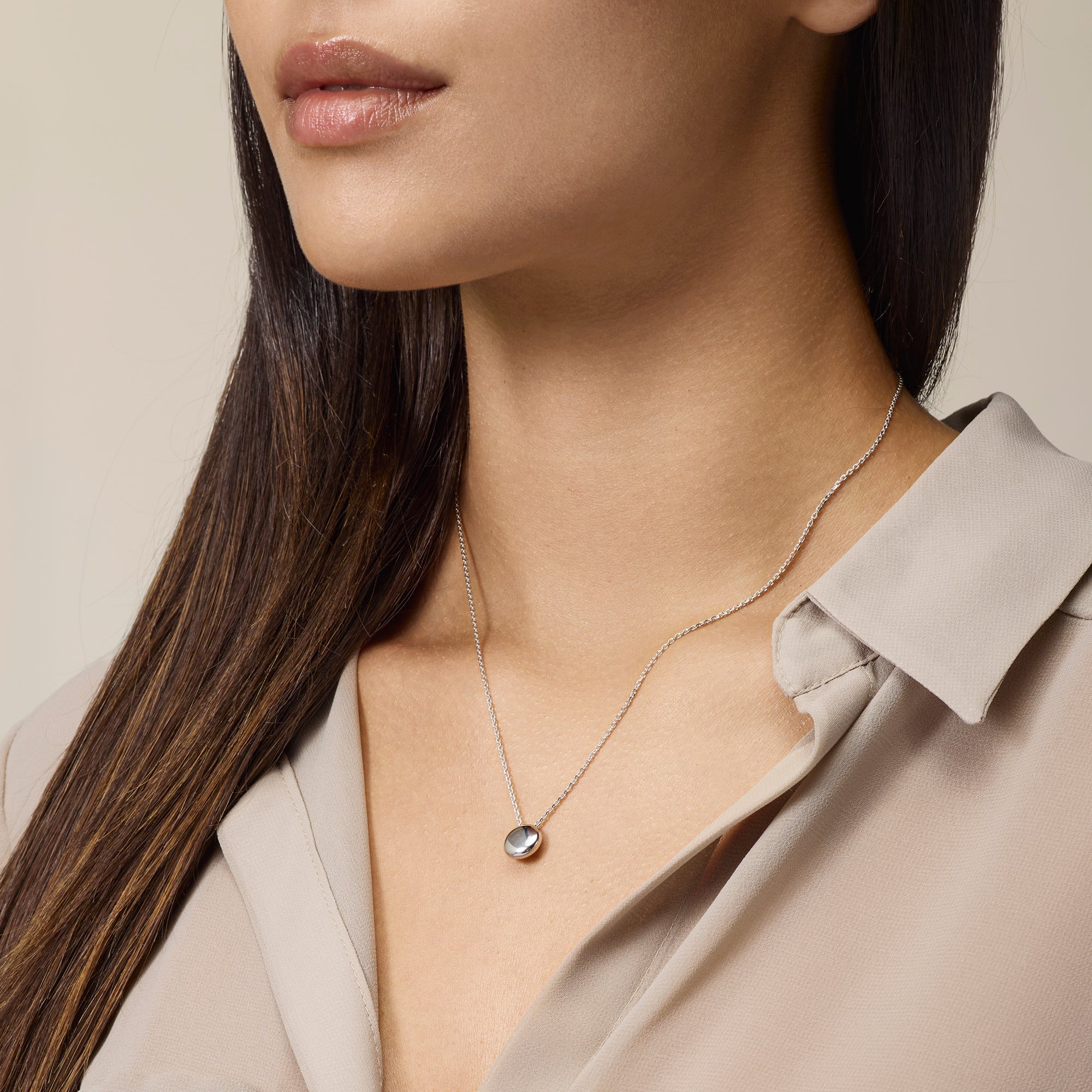 COLLANA PENDENTE TONDINO ORO BIANCO, MODELLO MEDIO