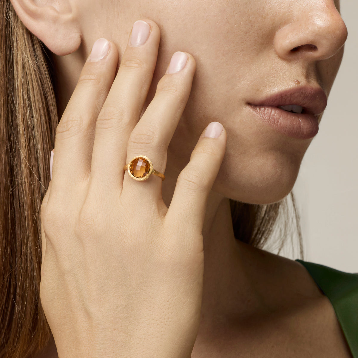 MEDIUM YELLOW GOLD RING WITH CITRINE