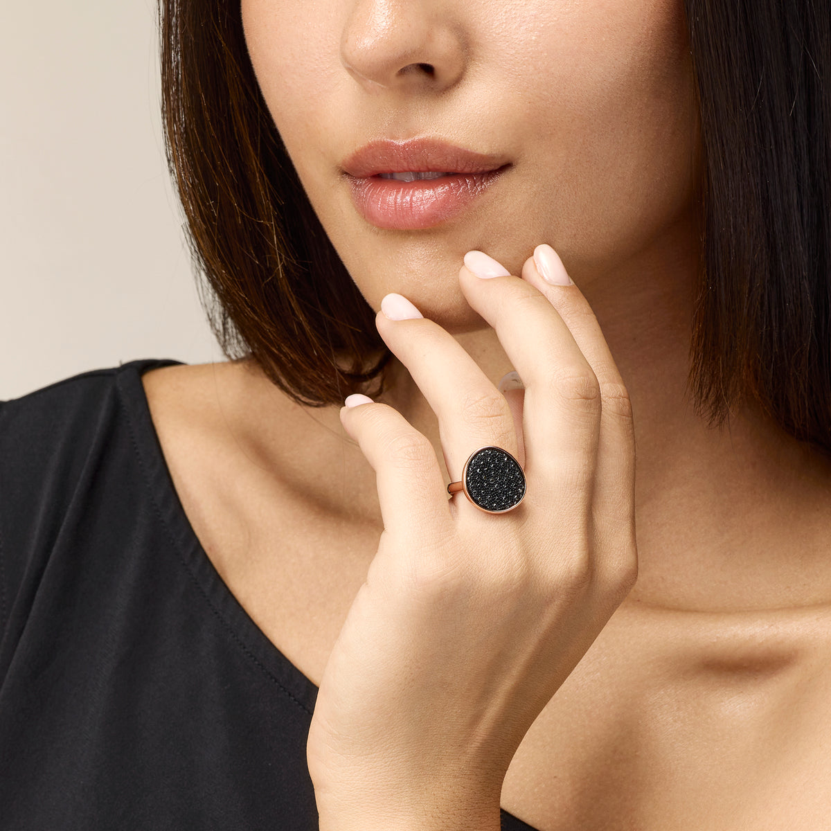 ROSE GOLD RING WITH BLACK DIAMONDS